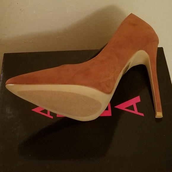 TAN FAUX SUEDE POINTY TOE STILETTO HEELS - Picture 4 of 4